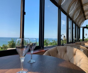 Bar And View
